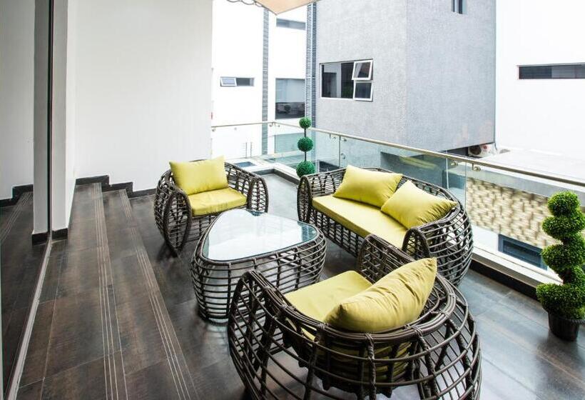 پانسیون Rushmore   Premier 1 Room