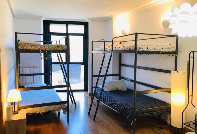 هاستل 3  Hab Compartida Masculina 8x