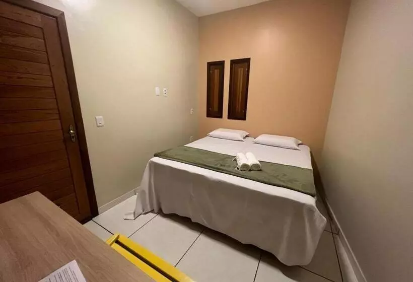 ユースホステル Pousada Amorim