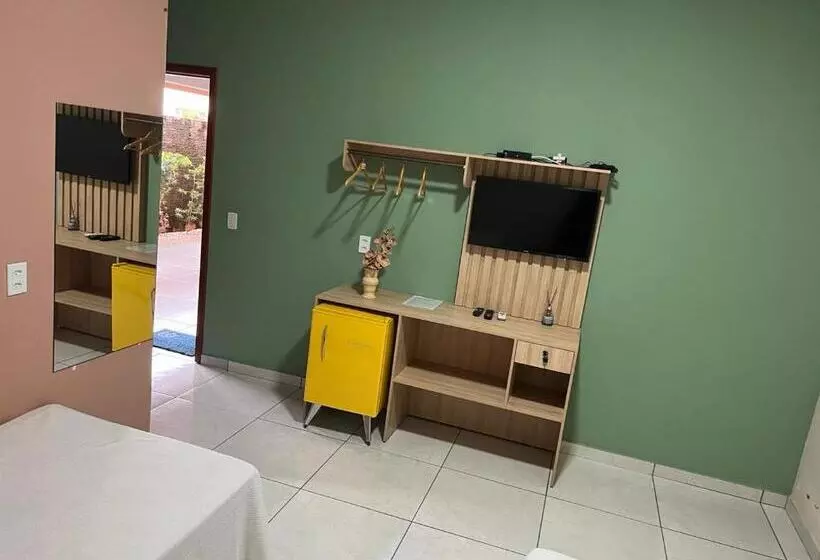 ユースホステル Pousada Amorim