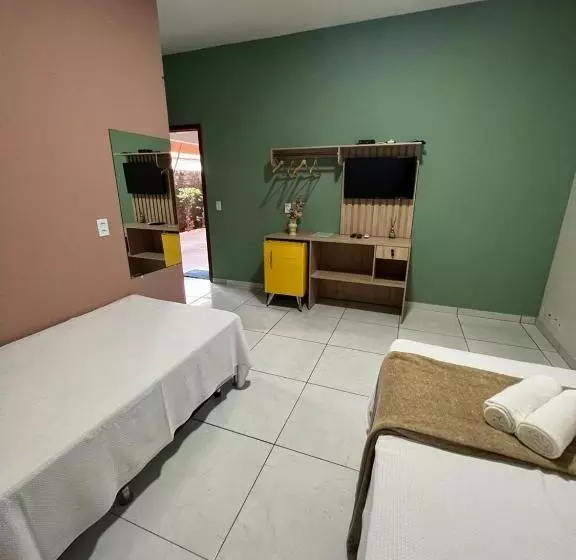 ユースホステル Pousada Amorim