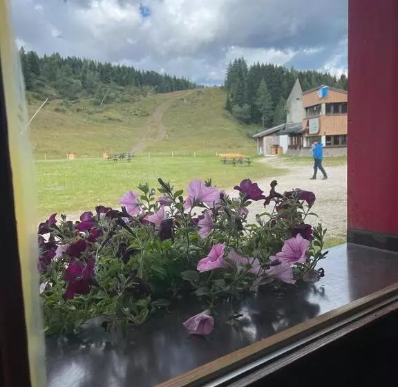 Chalet Scoiattolo Residence Sussy