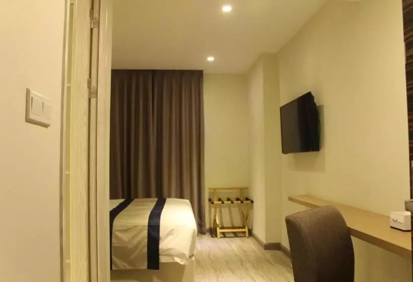 هتل Ramada Encore By Wyndham Chinatown Kuala Lumpur