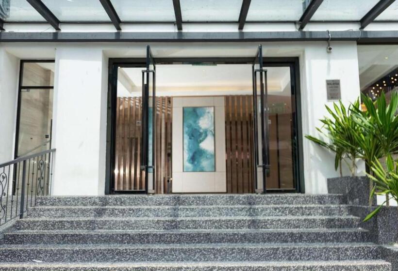 هتل Ramada Encore By Wyndham Chinatown Kuala Lumpur