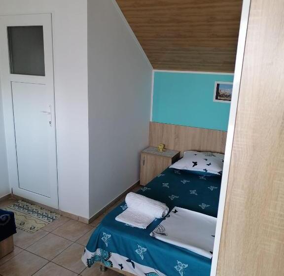 Pensão Bcm Family House