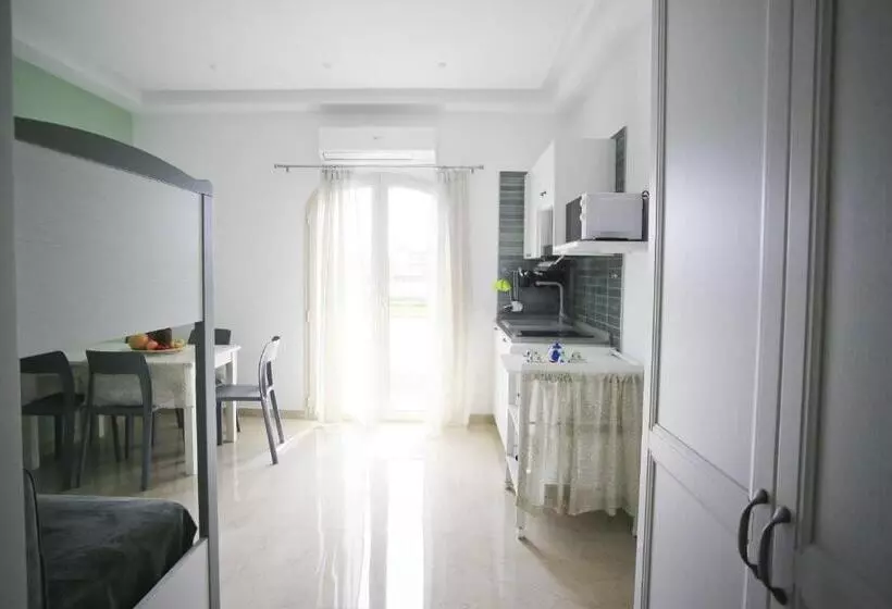 ペンション Villa Del Gaudio Rooms & Apartments
