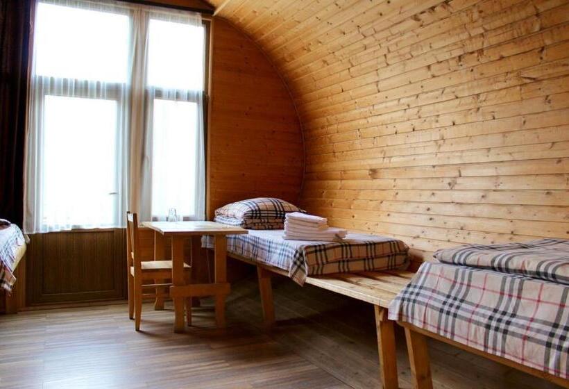 Albergue Harsnadzor Eco Resort