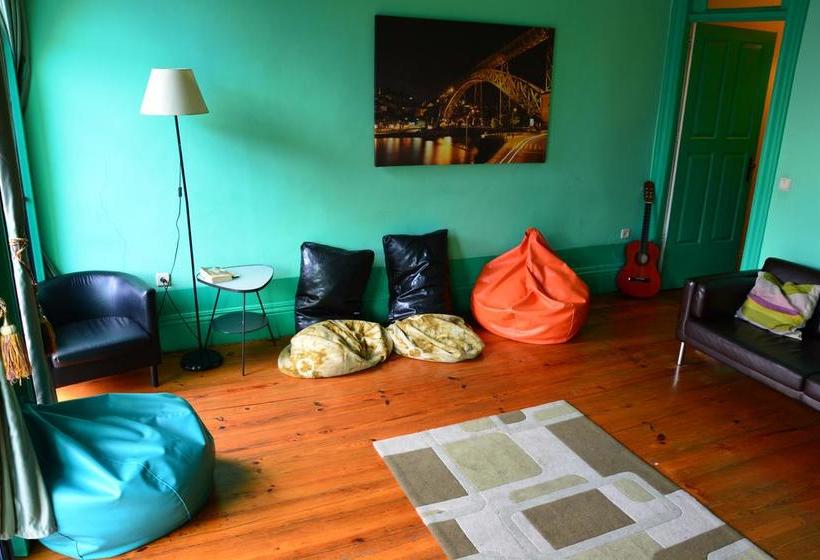 Alma Porto Hostel