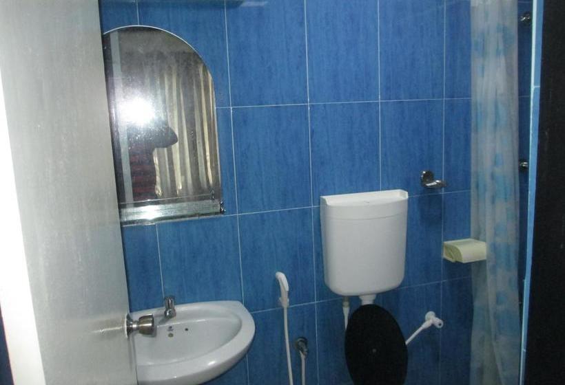 צימר Uppuveli Beach House