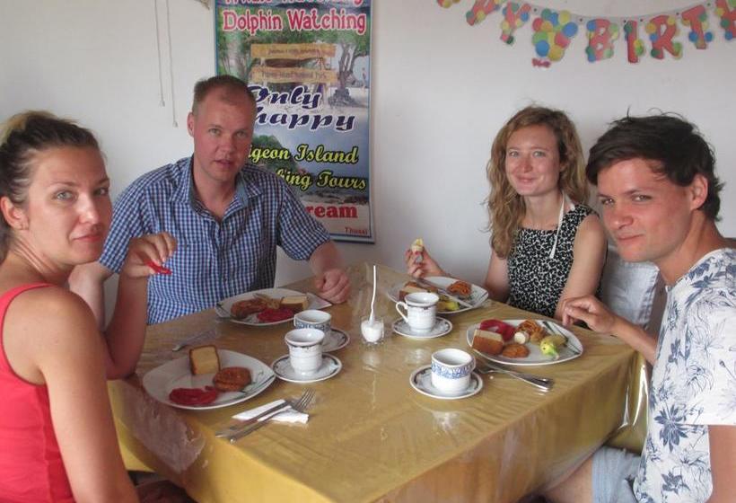 צימר Uppuveli Beach House