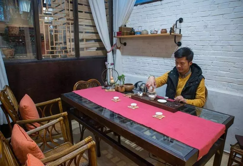 هتل Heshun Xinyue Boutique Inn