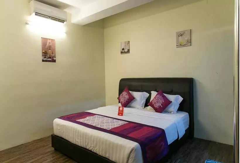 ホテル Oyo Rooms Jalan Airport City