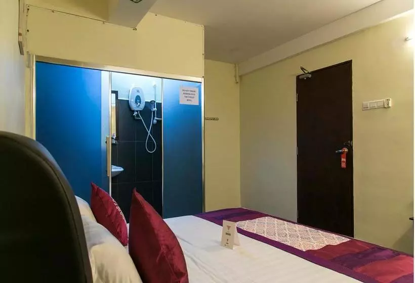 ホテル Oyo Rooms Jalan Airport City
