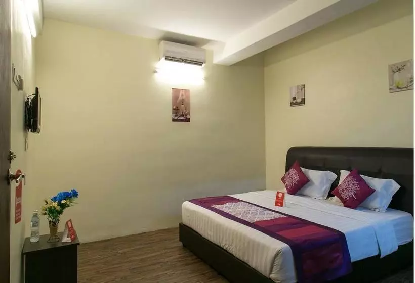 ホテル Oyo Rooms Jalan Airport City