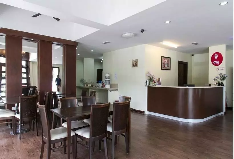 ホテル Oyo Rooms Jalan Airport City