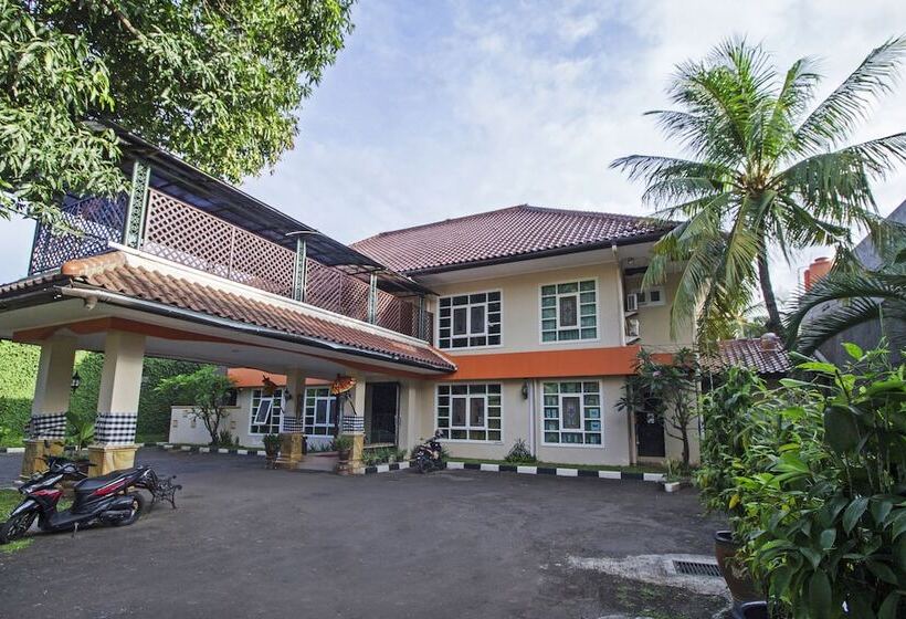 Hotel Reddoorz @ Pejaten Raya