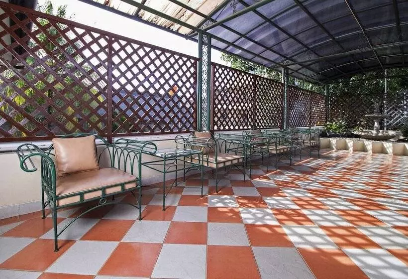 Hotelli Reddoorz @ Pejaten Raya