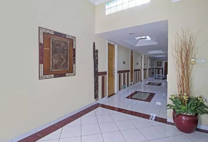 Hotelli Reddoorz @ Pejaten Raya