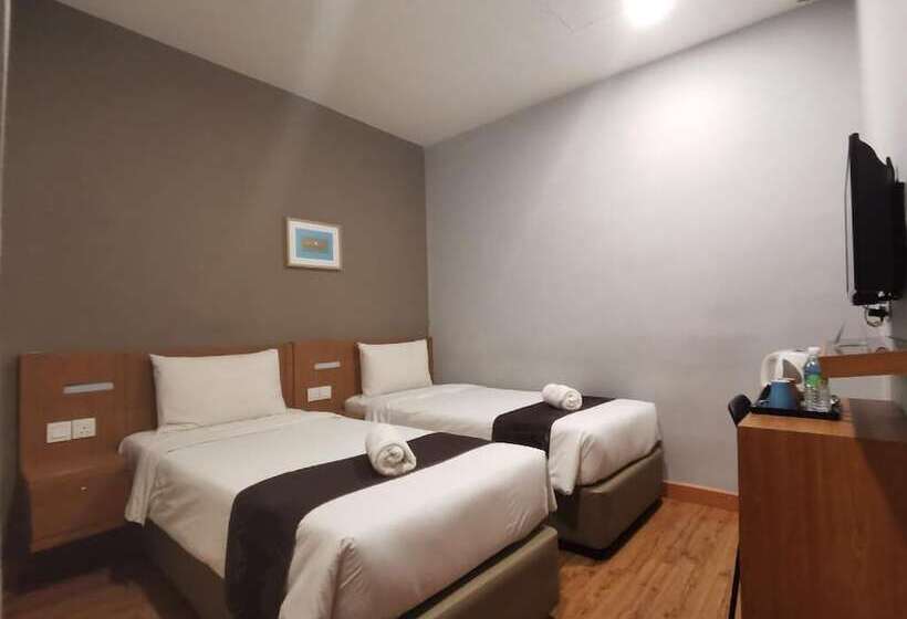 Hotel Ariana Iskandar