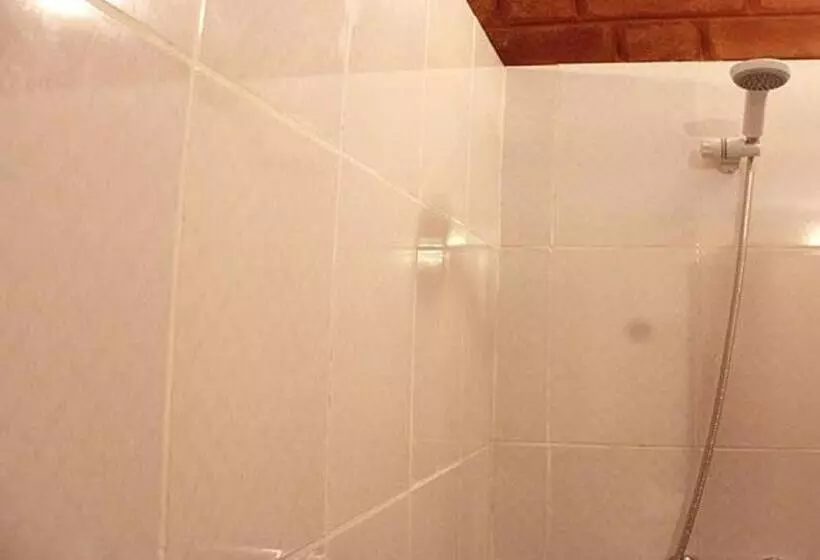 استراحتگاه Assinie Lodge