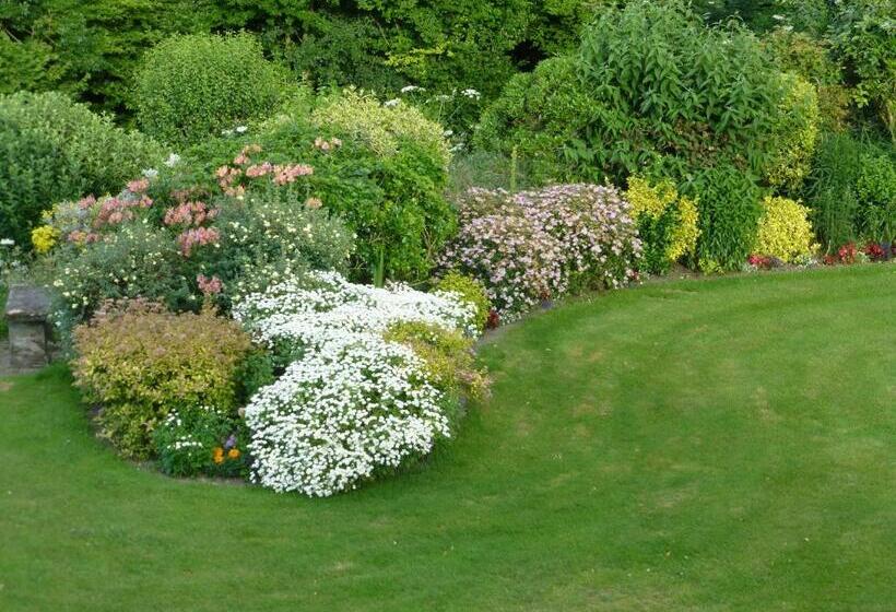 Bed and Breakfast Whiteways Farmhouse