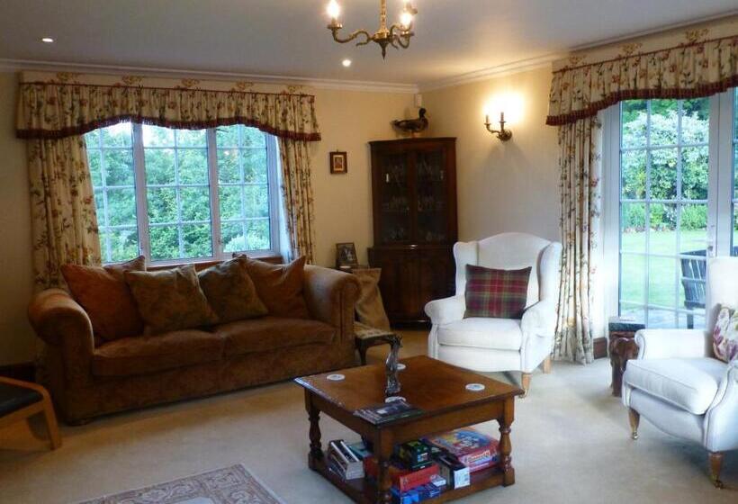 Bed and Breakfast Whiteways Farmhouse