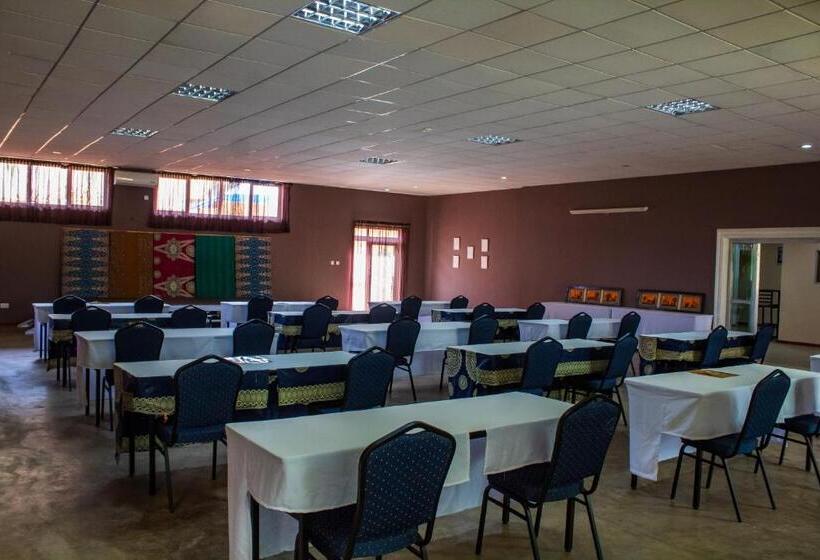 هتل Malville Boutique