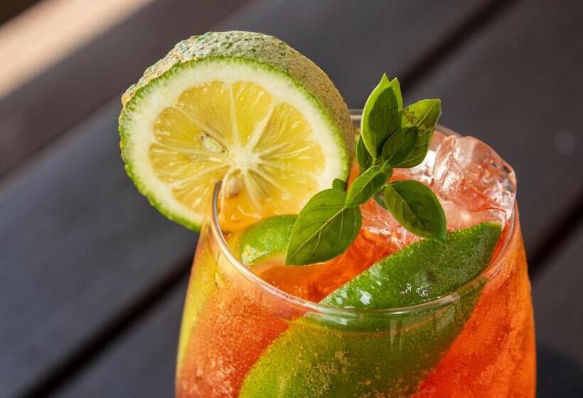 هتل Malville Boutique