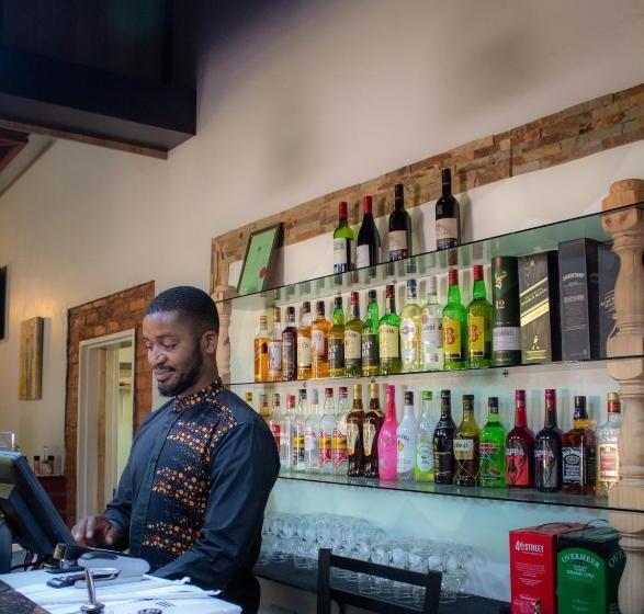 هتل Malville Boutique