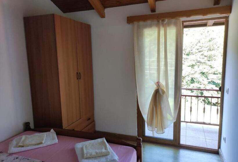 ホテル Toni Llogora