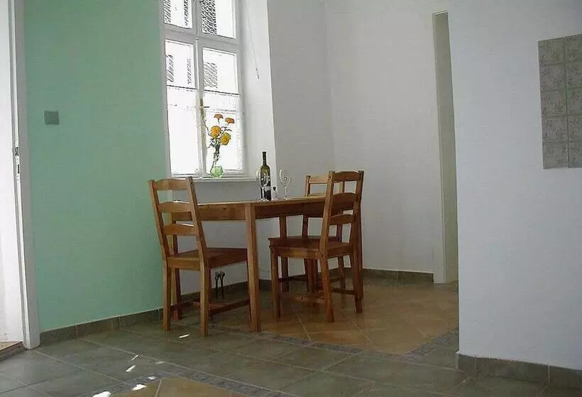 ペンション Muzeum Lesná:penzion A Camping