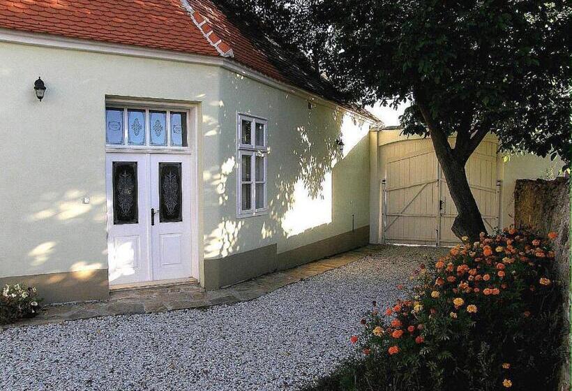 ペンション Muzeum Lesná:penzion A Camping