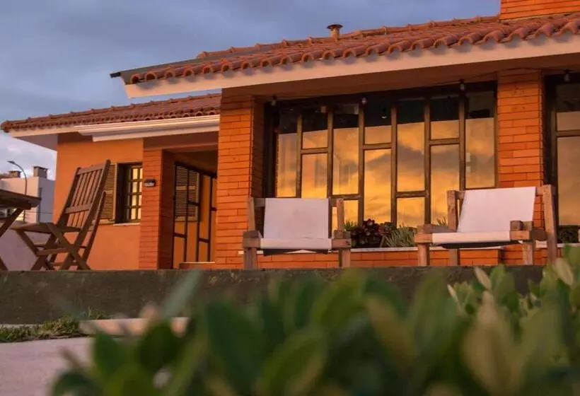 پانسیون Ola Guesthouse