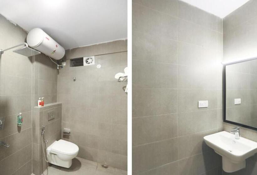 Super Oyo Townhouse 143 Hotel Royal Garden Park Street Mullick Bazar Crossing