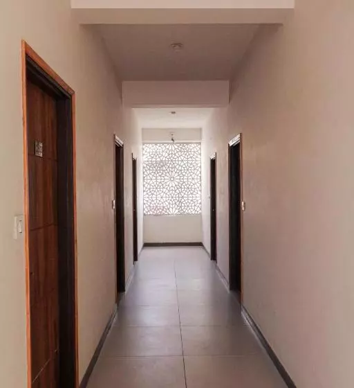 هاستل Chillout   A Boutique Hotel & Rooftop Restaurant Jaipur