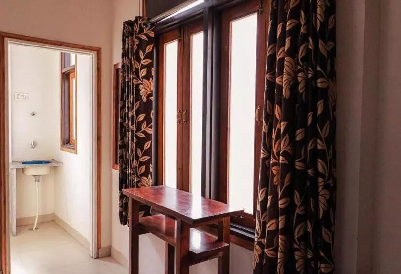 هاستل Chillout   A Boutique Hotel & Rooftop Restaurant Jaipur