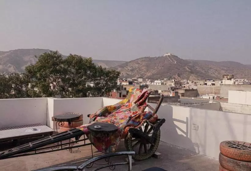 هاستل Chillout   A Boutique Hotel & Rooftop Restaurant Jaipur