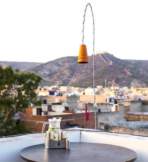 هاستل Chillout   A Boutique Hotel & Rooftop Restaurant Jaipur