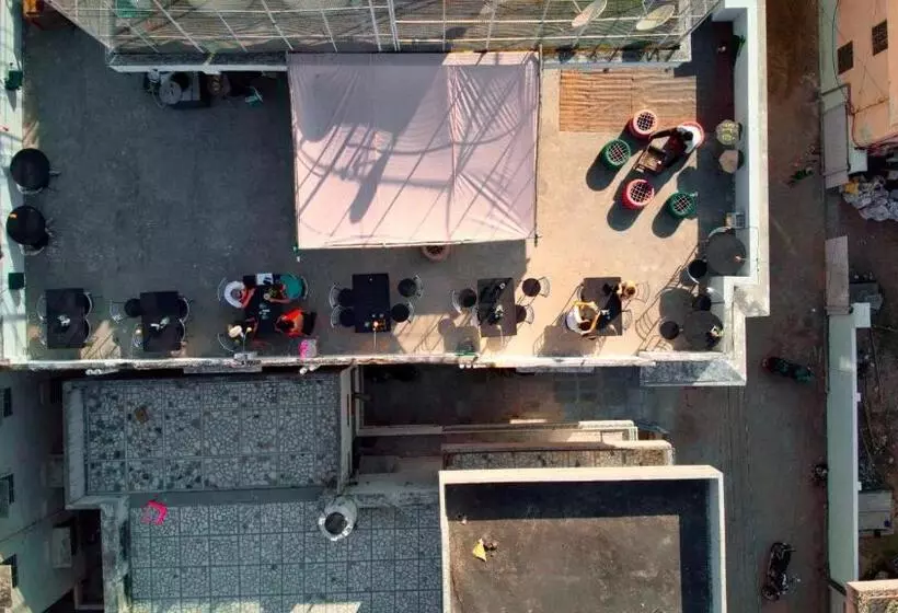 هاستل Chillout   A Boutique Hotel & Rooftop Restaurant Jaipur