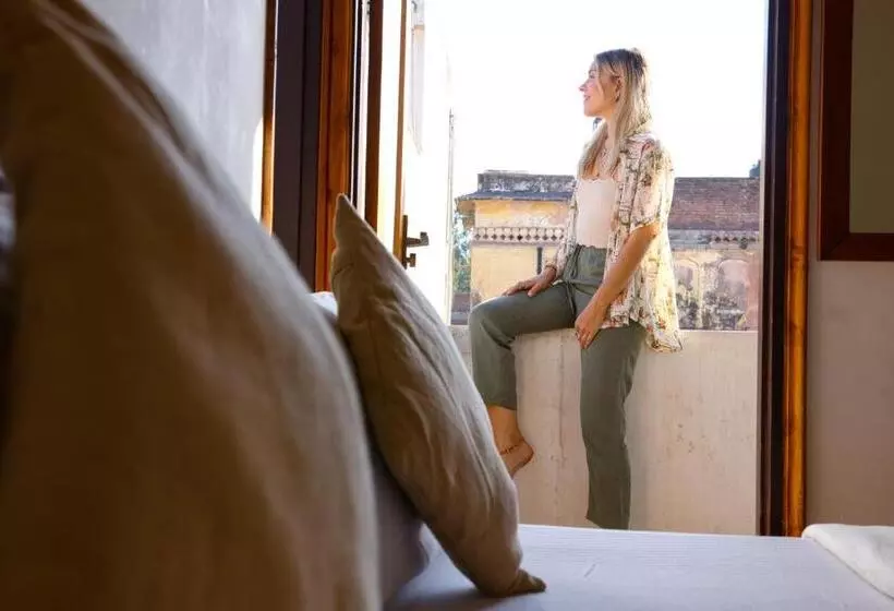 هاستل Chillout   A Boutique Hotel & Rooftop Restaurant Jaipur