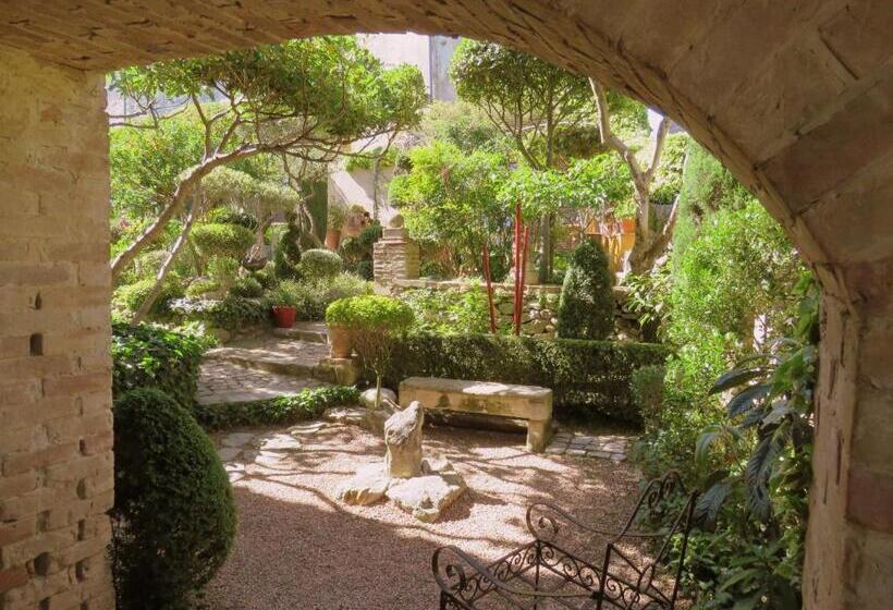 住宿加早餐  Les Buis De Lussan