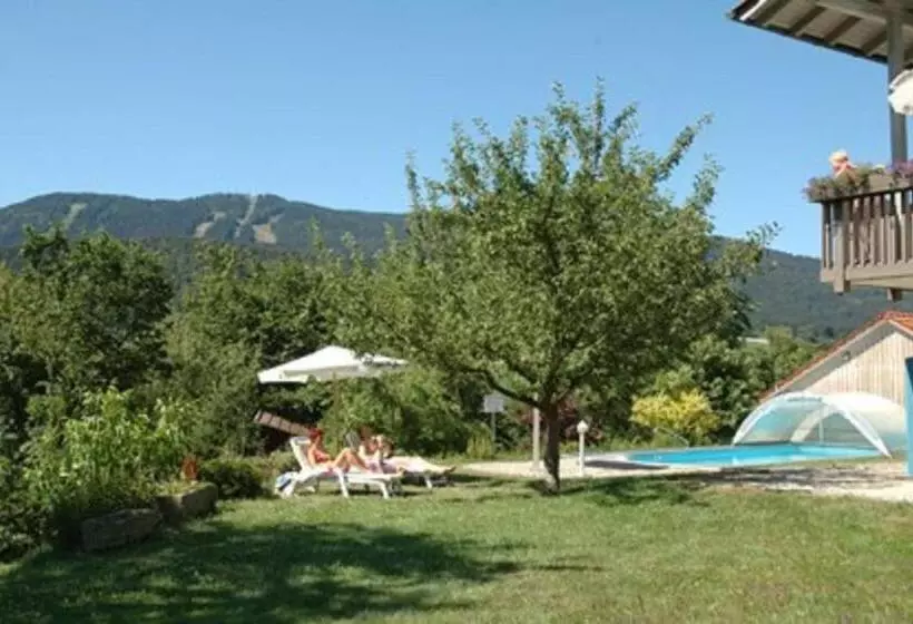 Hotelli Gasthof Zur Linde