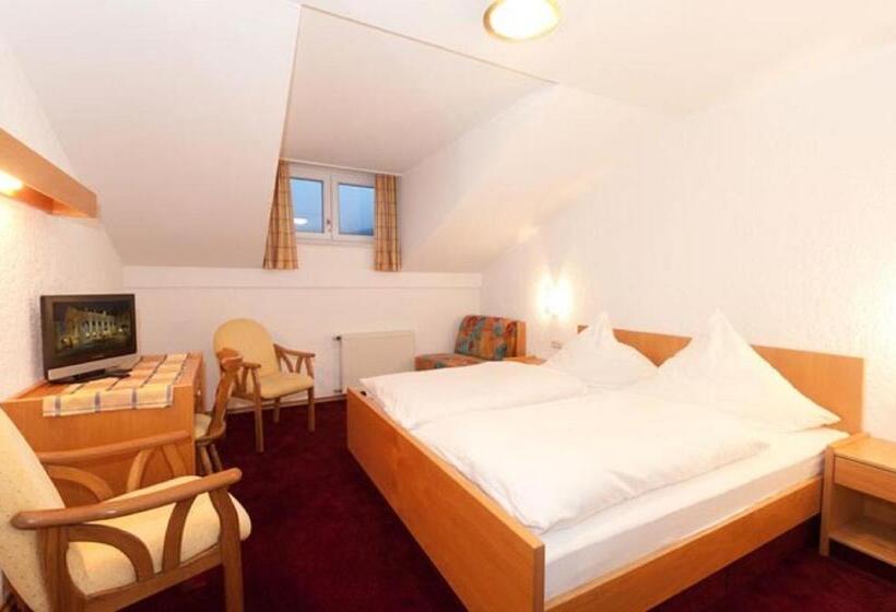 Hotel Gasthof Zur Linde