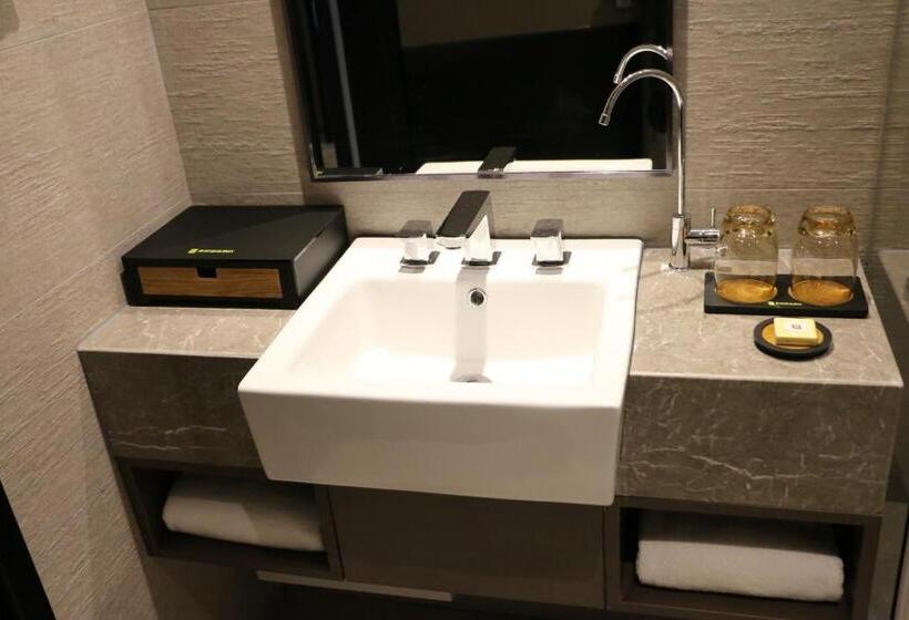 Hotel Home Inn Plus Shanghai People S Square East Jinling Road