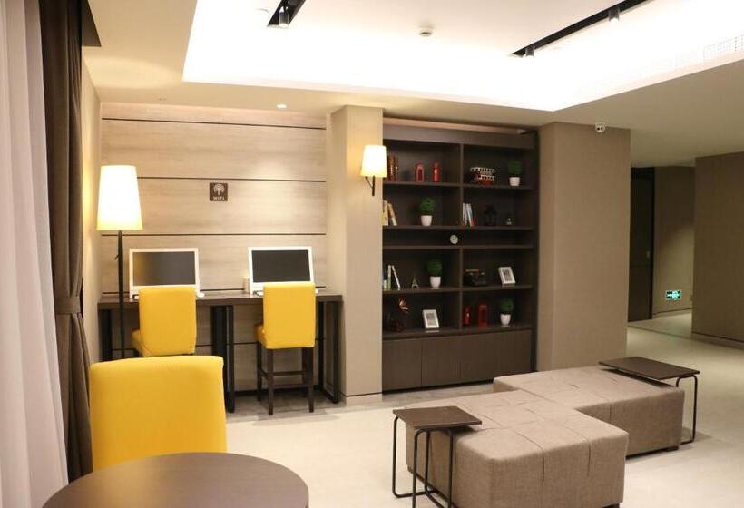 Hotel Home Inn Plus Shanghai People S Square East Jinling Road