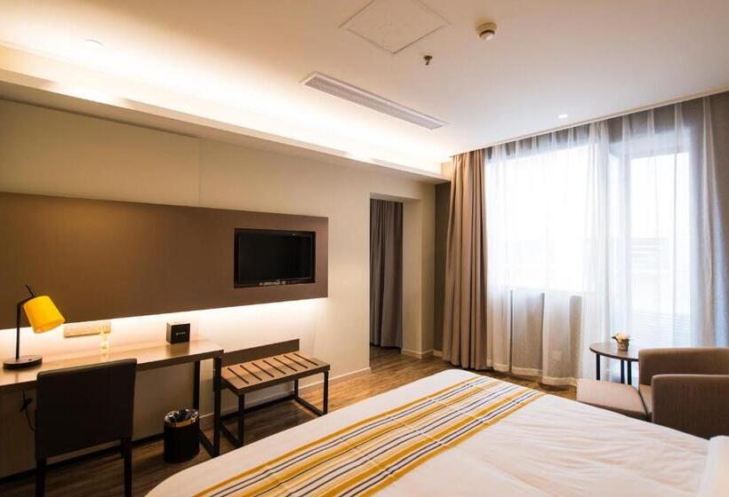 Hotel Home Inn Plus Shanghai People S Square East Jinling Road
