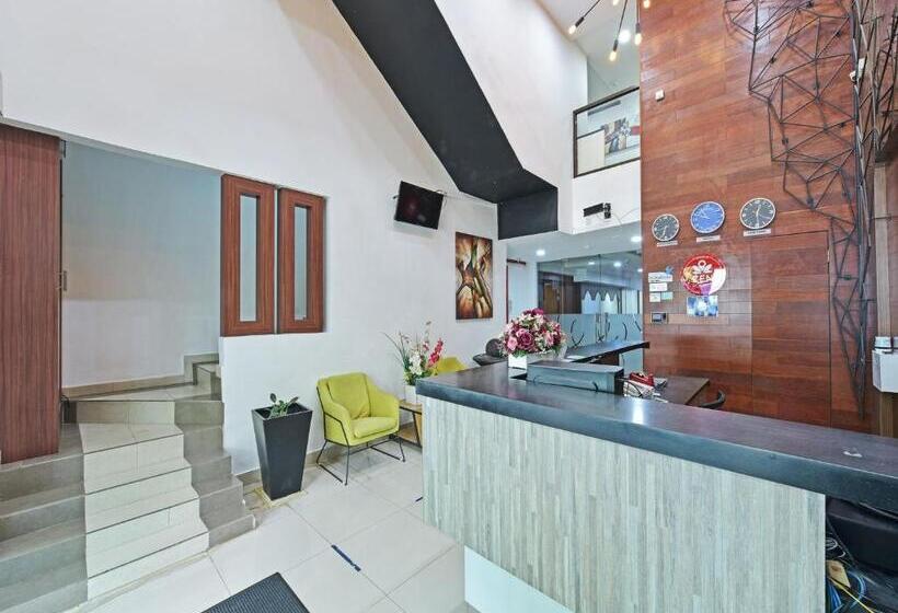 هتل Oyo 91009 One Enigma