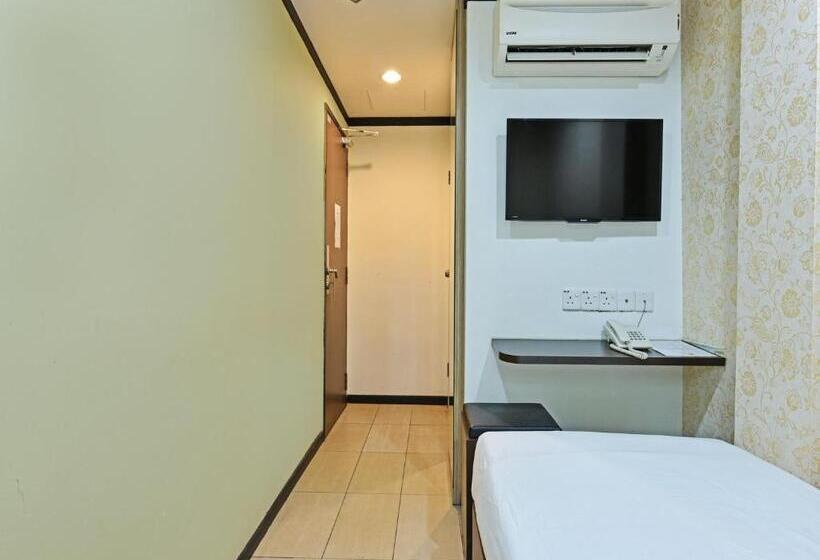 هتل Oyo 91009 One Enigma