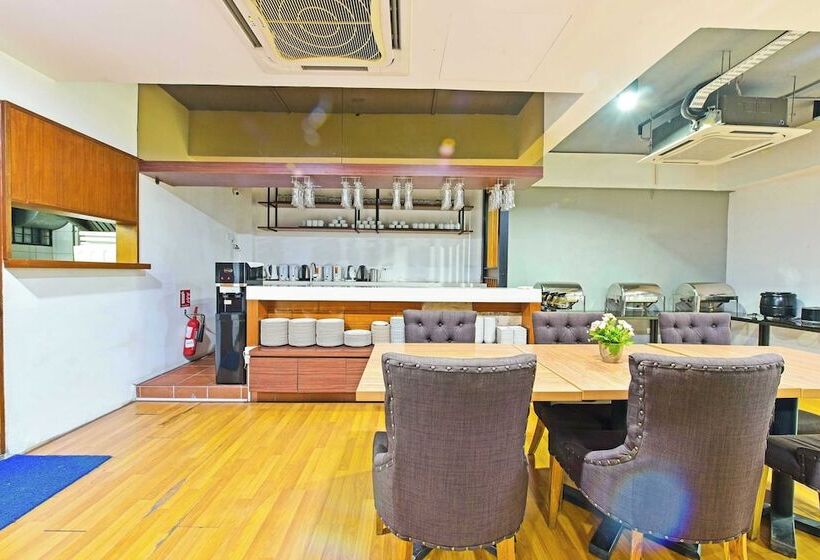 هتل Oyo 91009 One Enigma