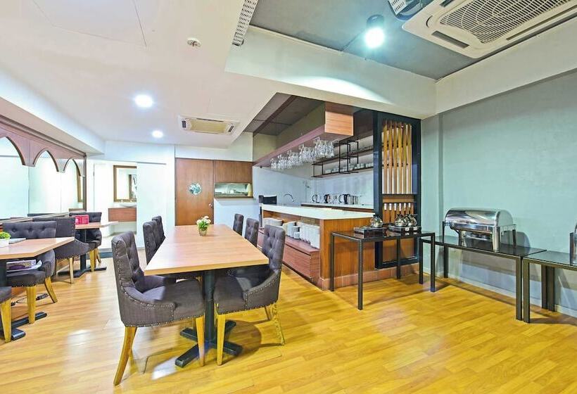 هتل Oyo 91009 One Enigma